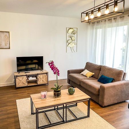 Апартаменти T3 Moderne Avec Balcon Terrasse Et Parking Gratuit Ніор Екстер'єр фото