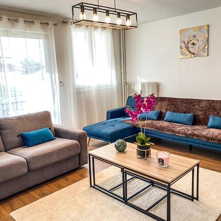 Апартаменти T3 Moderne Avec Balcon Terrasse Et Parking Gratuit Ніор Екстер'єр фото